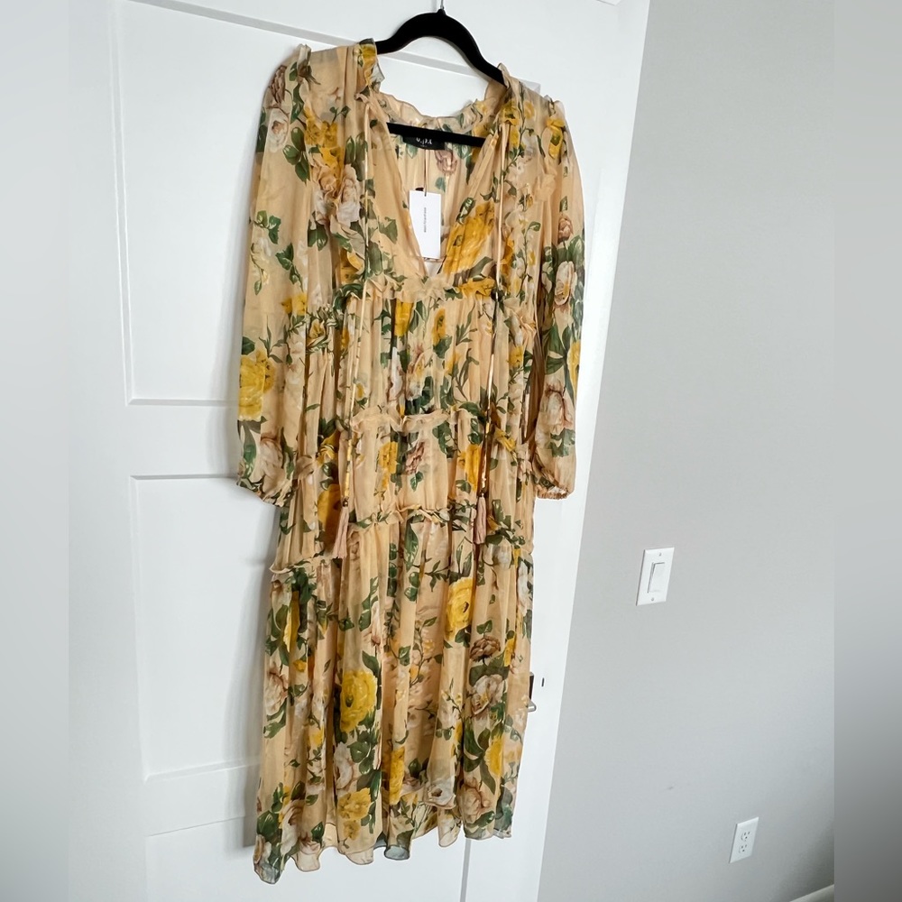 NWT Floral dress with lining